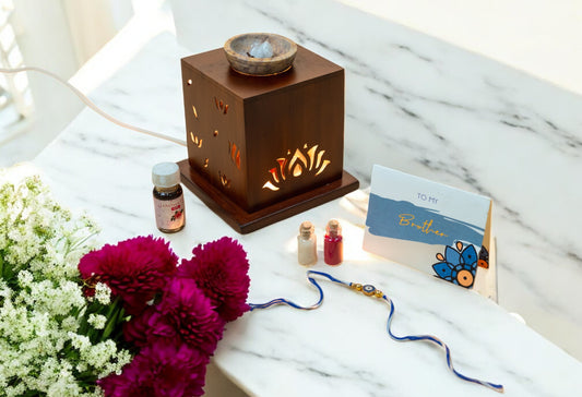 THE FRAGNANT GLOW DIFFUSER LAMP